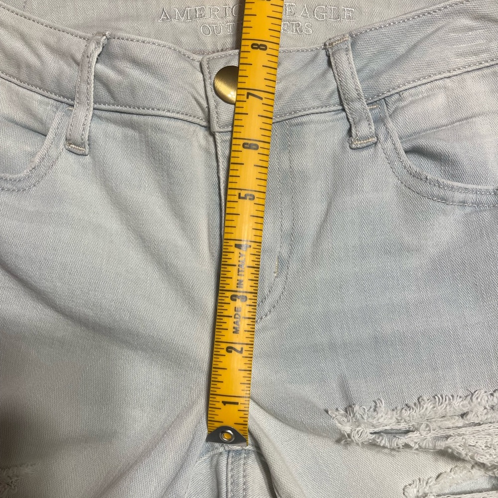 Jeans - Picture 9 of 10